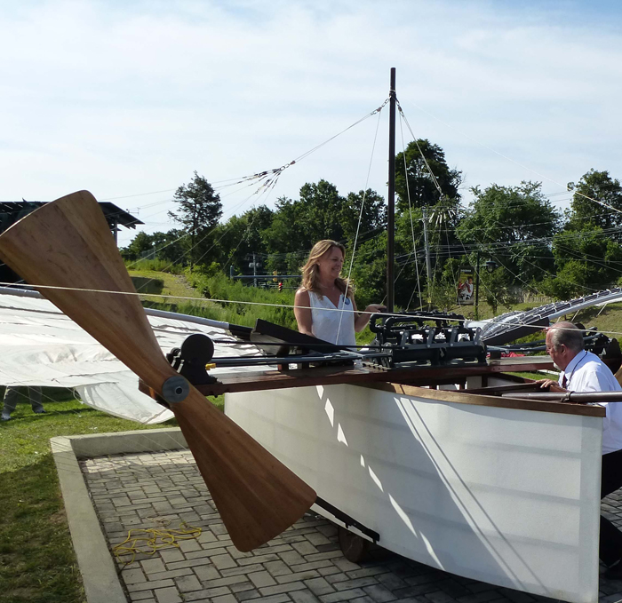 14_claire-andy-plane